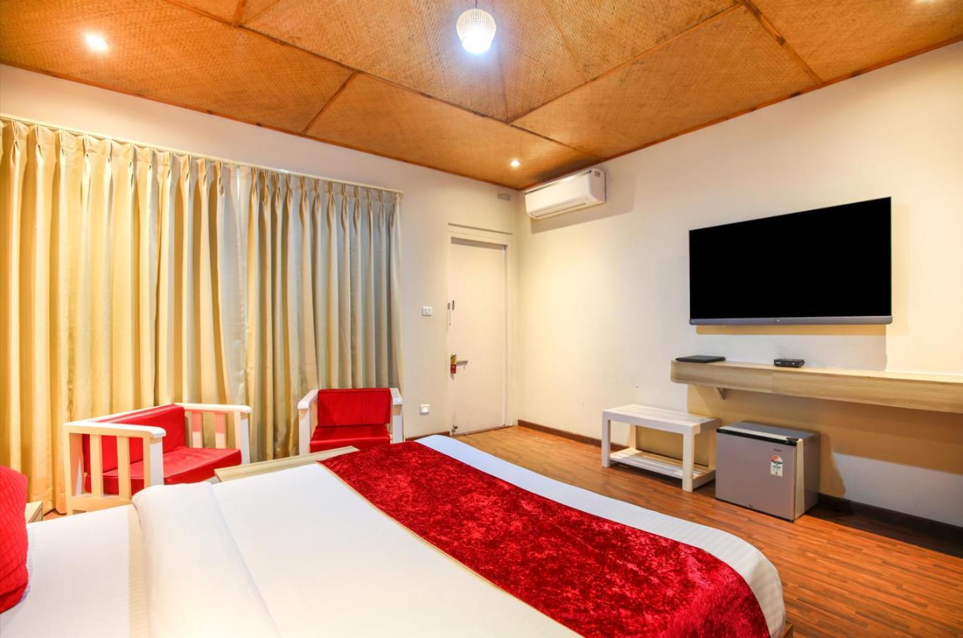 La Nicholas Lake View By Summit Hotels Shillong Ngoại thất bức ảnh