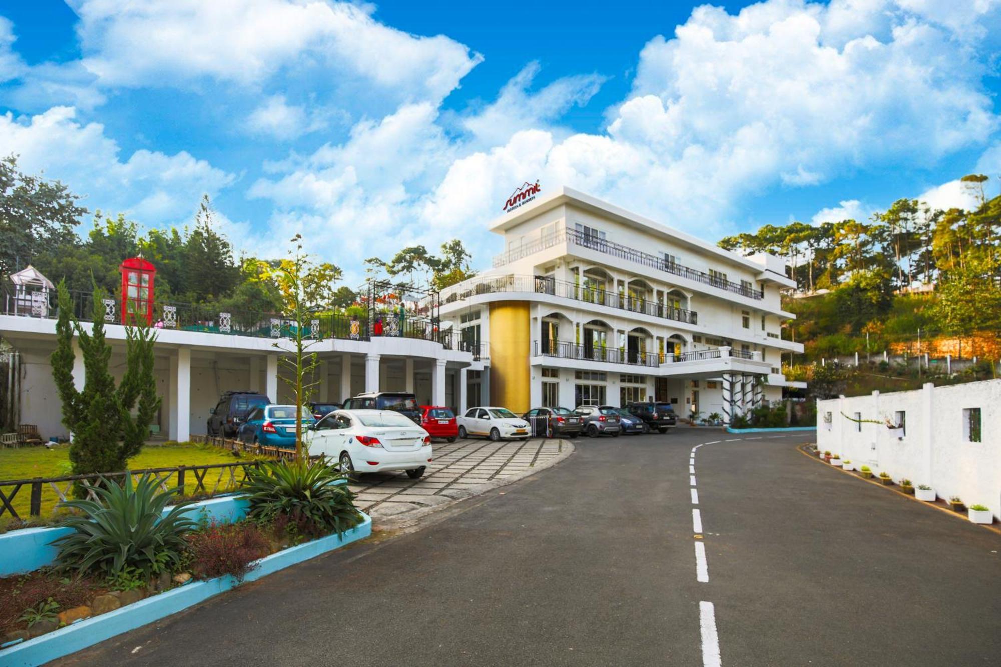 La Nicholas Lake View By Summit Hotels Shillong Ngoại thất bức ảnh